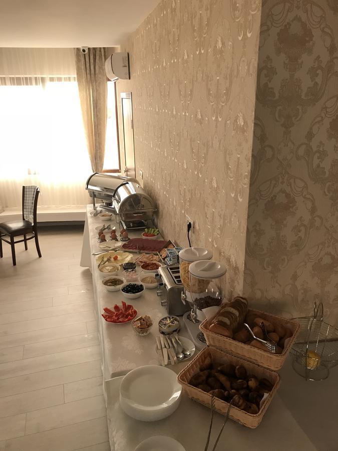 Hotel Promenada 3*